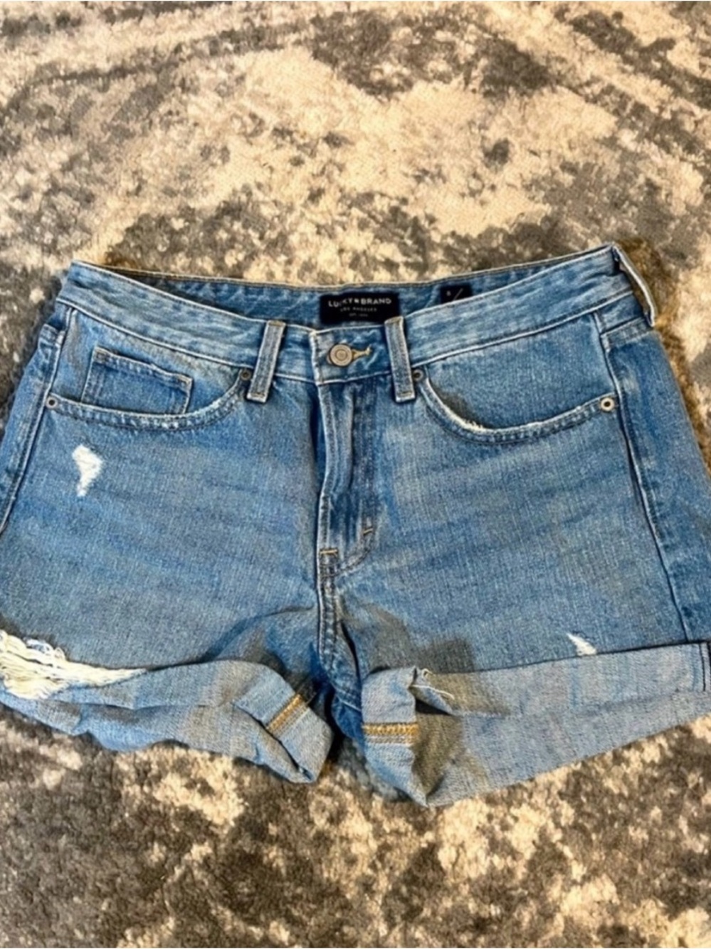 Lucky Brand Women's Light Blue Denim Rolled Hem Shorts size 8